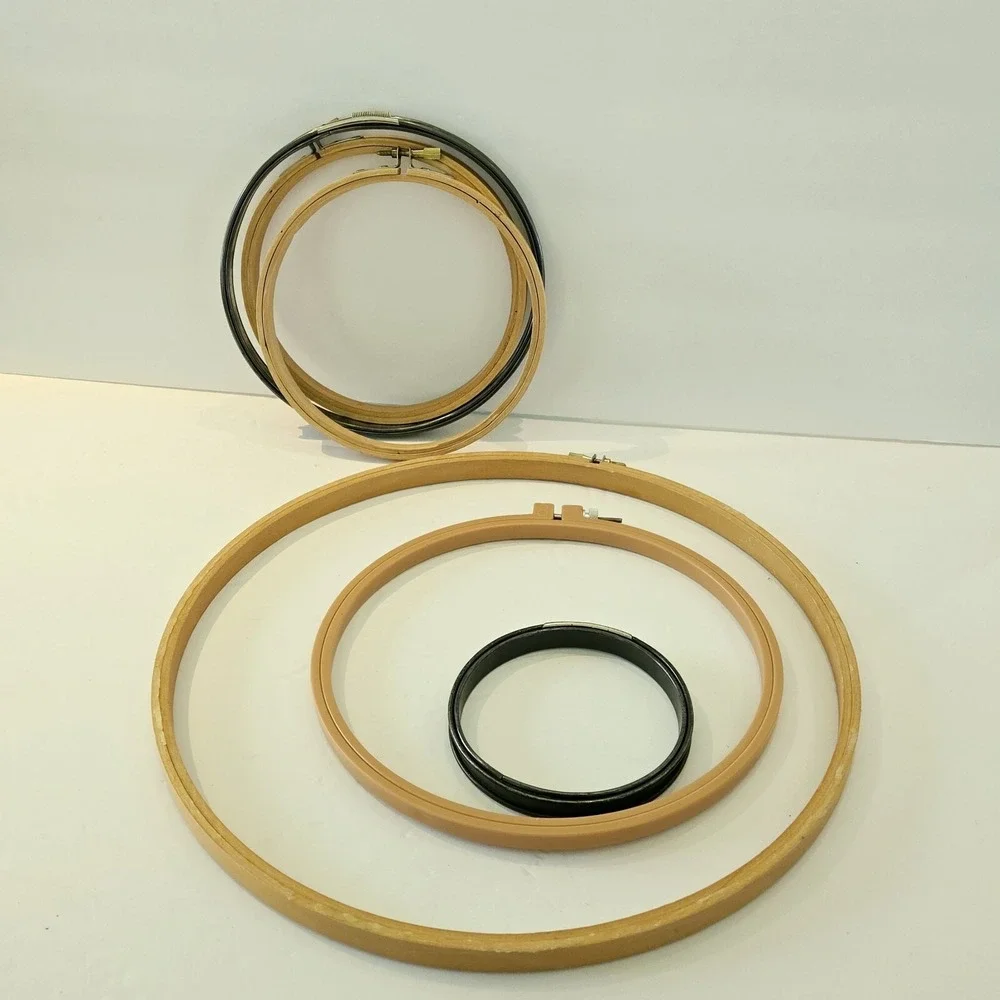 Vintage 6 Embroidery Hoops Wooden Metal Cork Plastic See Pictures Crafts